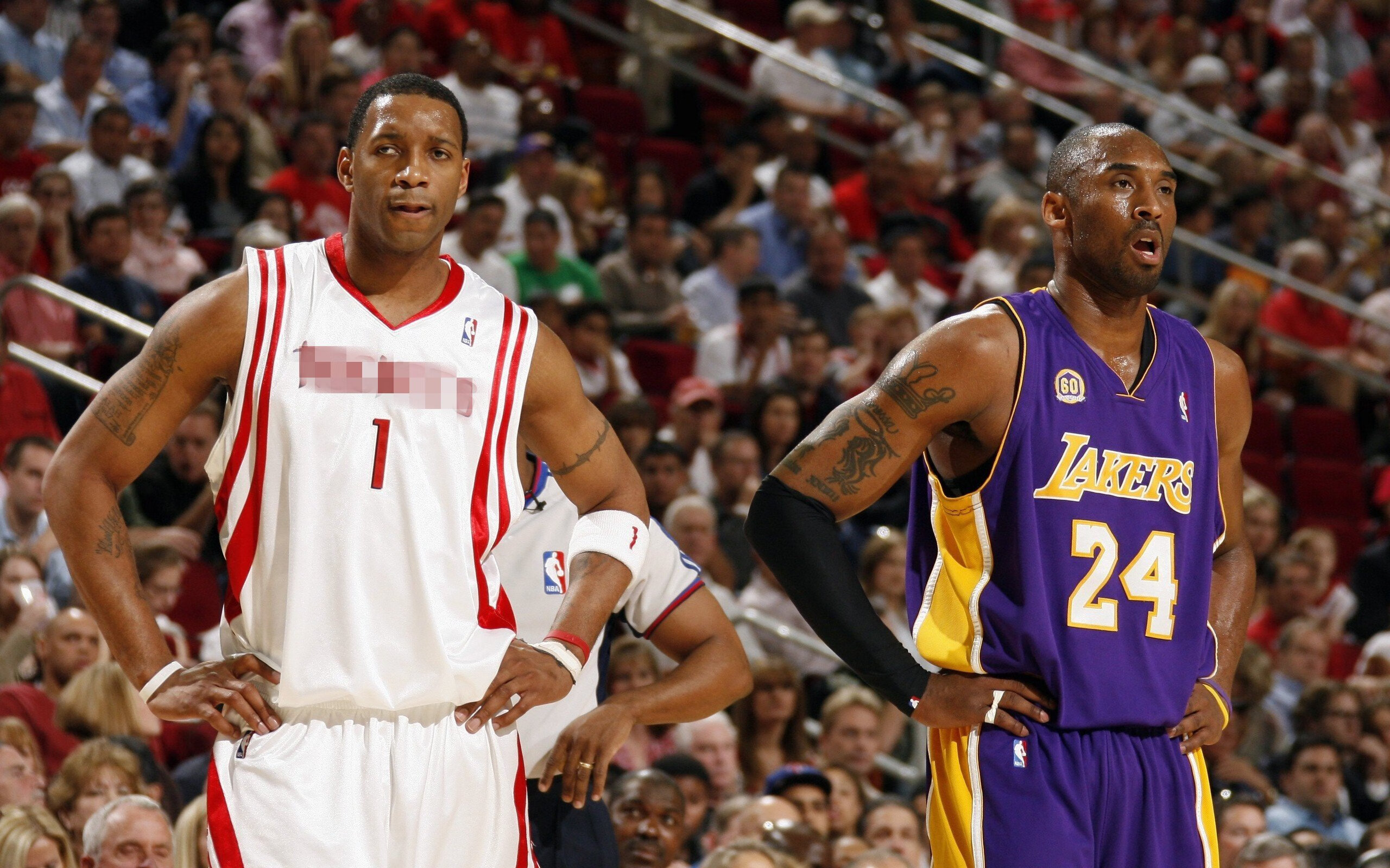 球队在关键战役中顶住压力成功拿下全场展现成熟心态